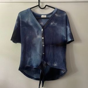 Blue tie dye button down from dee dilly in size small